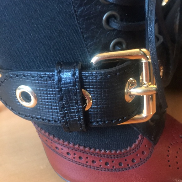 BURBERRY AUTHENTIC, SIZE 35.5 (5.5) high hill 4” - Picture 6 of 13